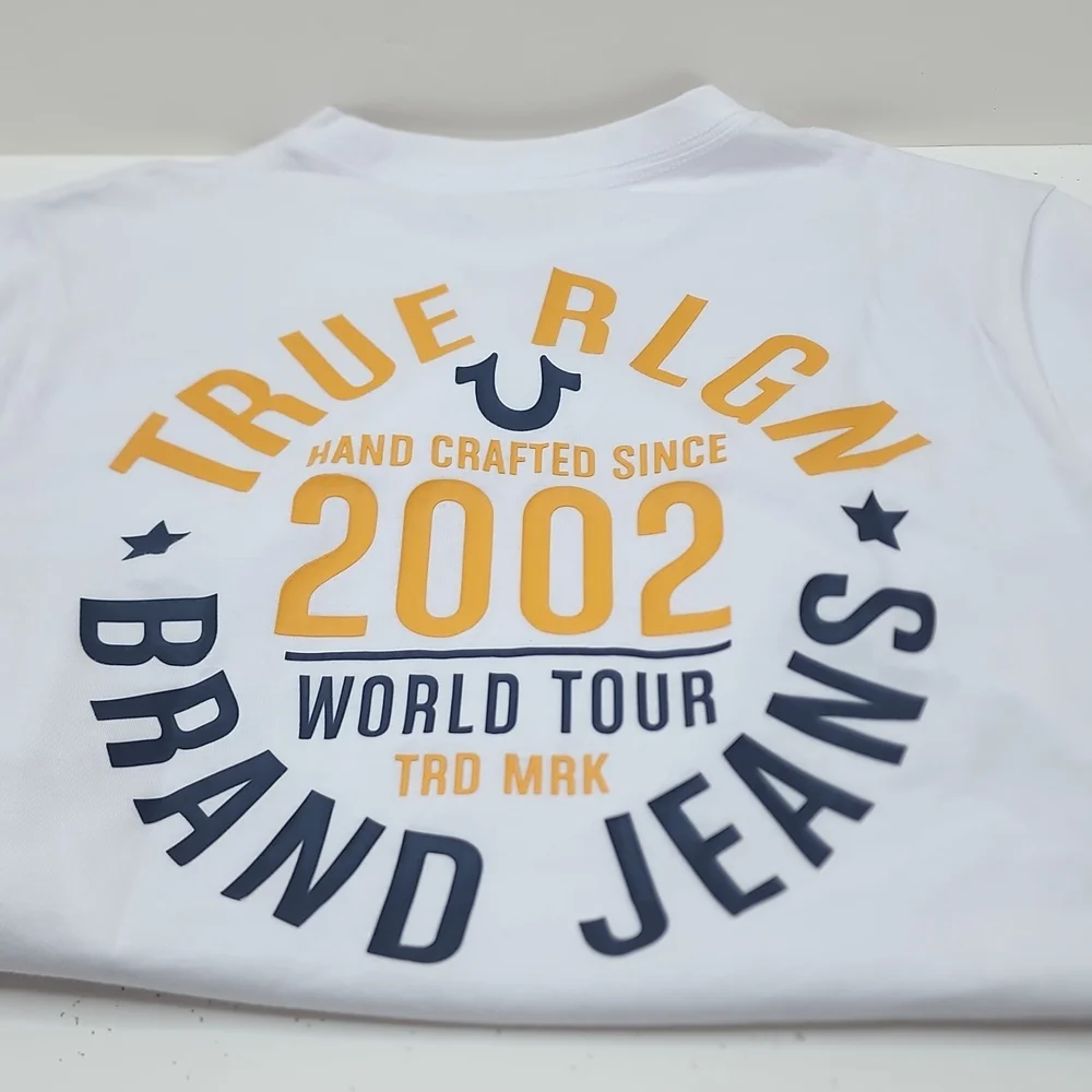 TRUE RELIGION WHITE TSHIRT SIZE SMALL